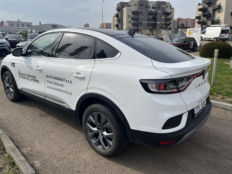 Renault Arkana (2025) techno full hybrid E-Tech 145 - fotka 8 z 10