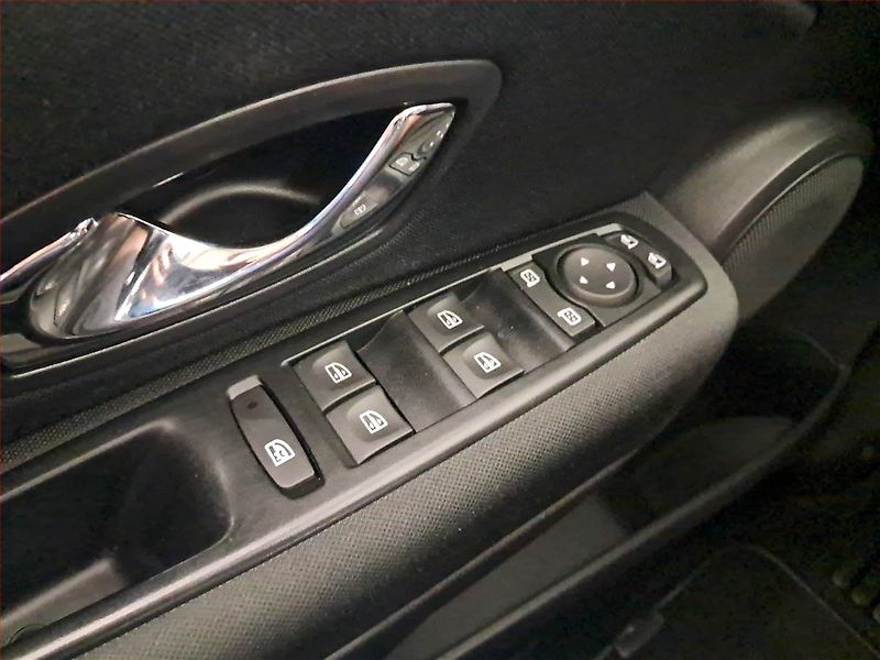 Renault Mégane (2014) 1.2 TCe, Navi, Tempomat - fotka 20 z 20