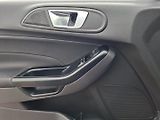 Ford Fiesta (2014) 1.0i 74kW -S.KNIHA-TAŽ.ZAŘ. - náhled 16