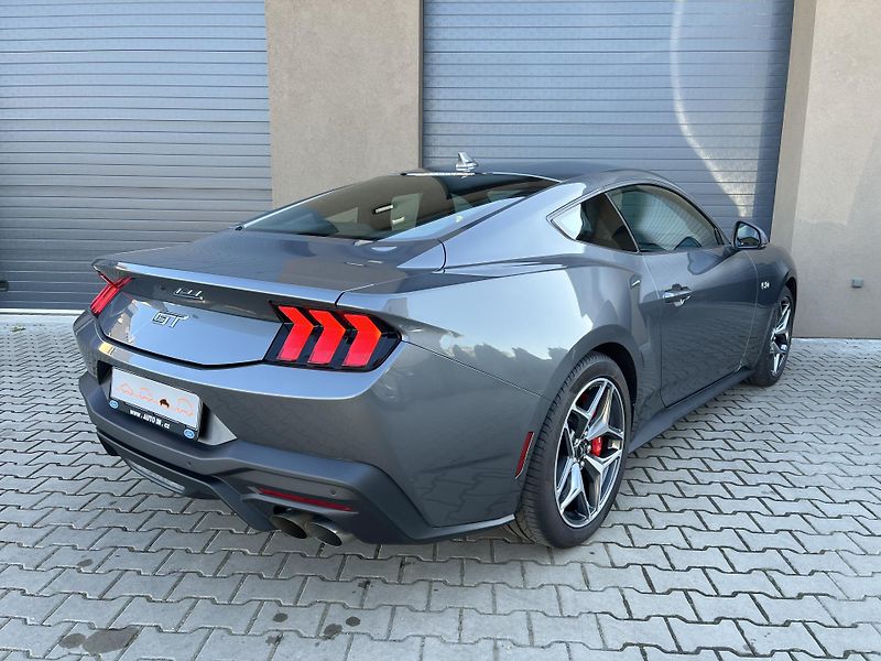 Ford Mustang (2024) 5.0 GT Perform 328 kW Man, DPH - fotka 7 z 46