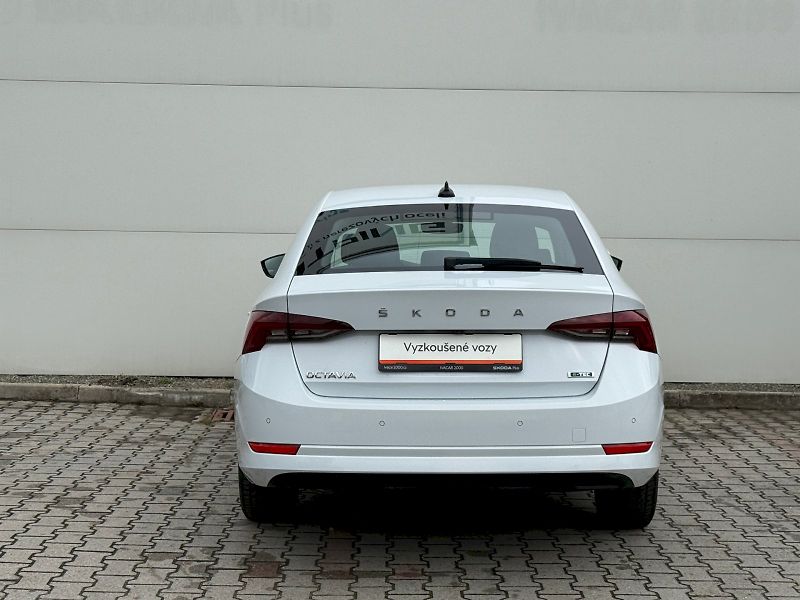Škoda Octavia (2022) 1.5 TSI 110 kW DSG Style Plus - fotka 6 z 27