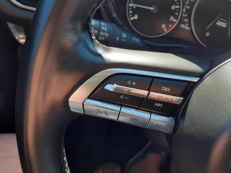 Mazda CX-30 (2021) 2.0  Skyactiv 137kw - fotka 9 z 37