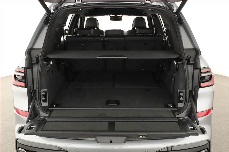 BMW X7 (2025) xDrive40d - fotka 26 z 31