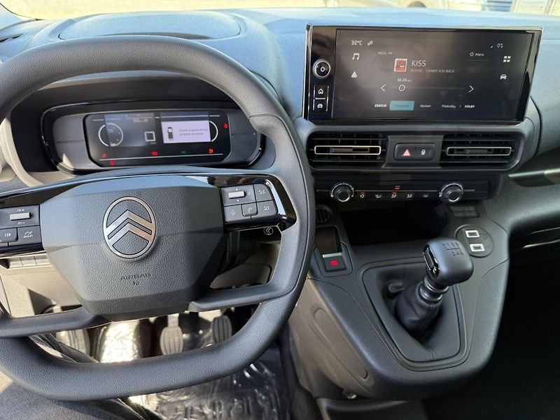 Citroën Berlingo (2026) PLUS TURBO 110k S&S MAN6 - fotka 7 z 12