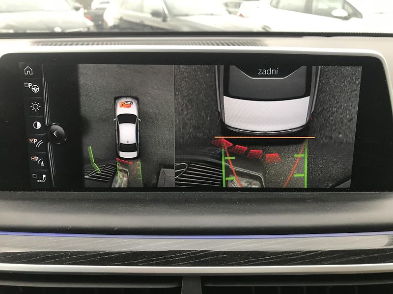 BMW Řada 7 730D X-DRIVE ,360,HUD,ČR,DPH.. - fotka 12 z 17