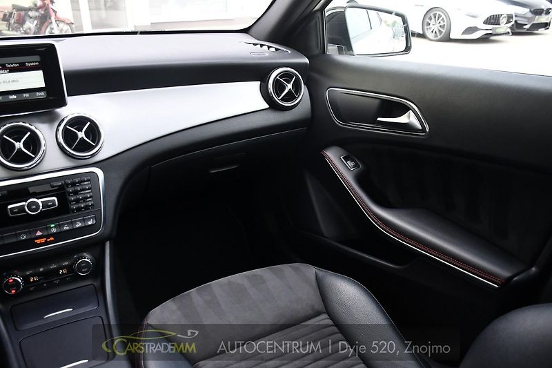 Mercedes-Benz GLA - fotka 23 z 47