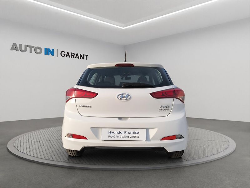 Hyundai i20 (2018) 1.2i 55kW, ČR, 1. Maj., Klima - fotka 6 z 20