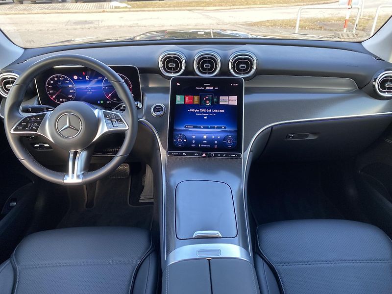 Mercedes-Benz GLC GLC 220d 4M kupé AVANTGARDE - fotka 9 z 27