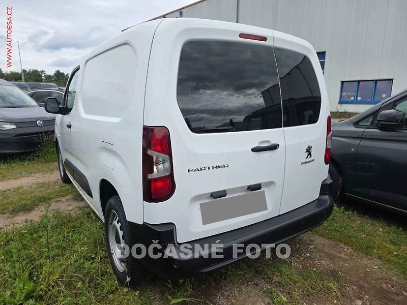 Peugeot Partner (2021) 1.5HDi, Webasto, navi - fotka 4 z 8