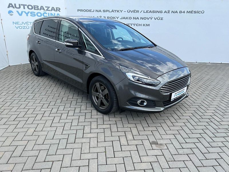 Ford S-MAX (2016) 2.0 TDCi 132kW Titanium manuál - fotka 3 z 34