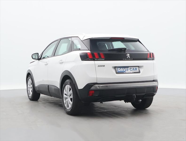 Peugeot 3008 1.2 PureTech 96kW CZ DPH - fotka 5 z 28