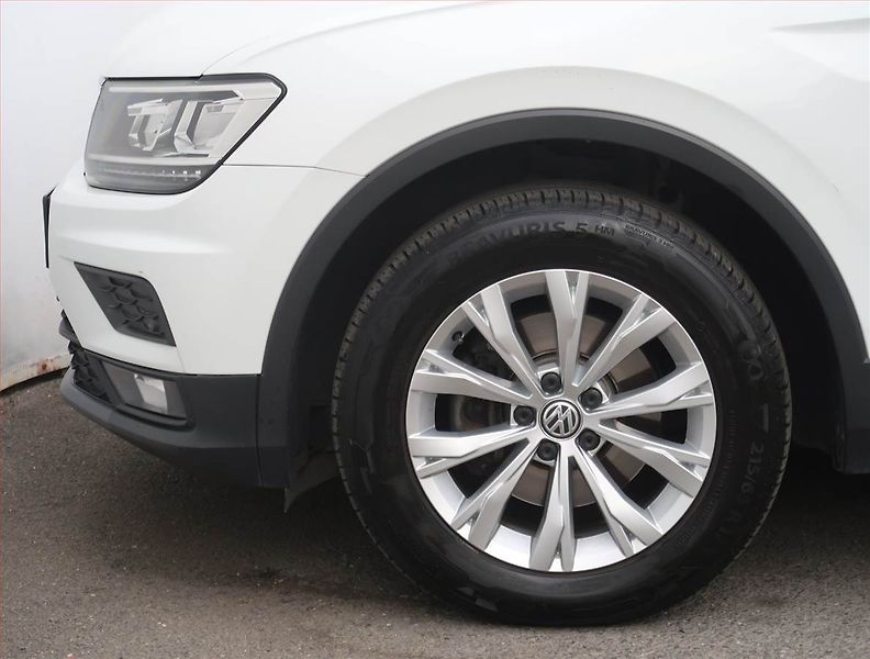 Volkswagen Tiguan (2019) Comfortline 2.0 TDI, 4X4 - fotka 15 z 22