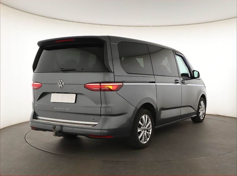 Volkswagen Multivan (2023) 2.0 TDI - fotka 5 z 23