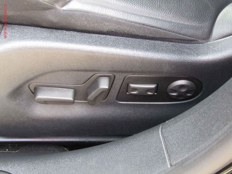 Citroën C5 (2016) 2.0 HDi, AT, bixen, kamera - fotka 11 z 17