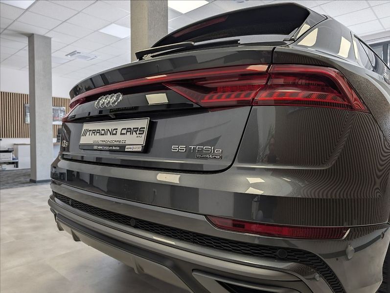 Audi Q8 E55 TFSI Quattro S-line - fotka 11 z 38