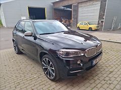 BMW X5 3,0 d xDRIVE 1.MAJ ČR KOLA DPH - fotografie inzerátu