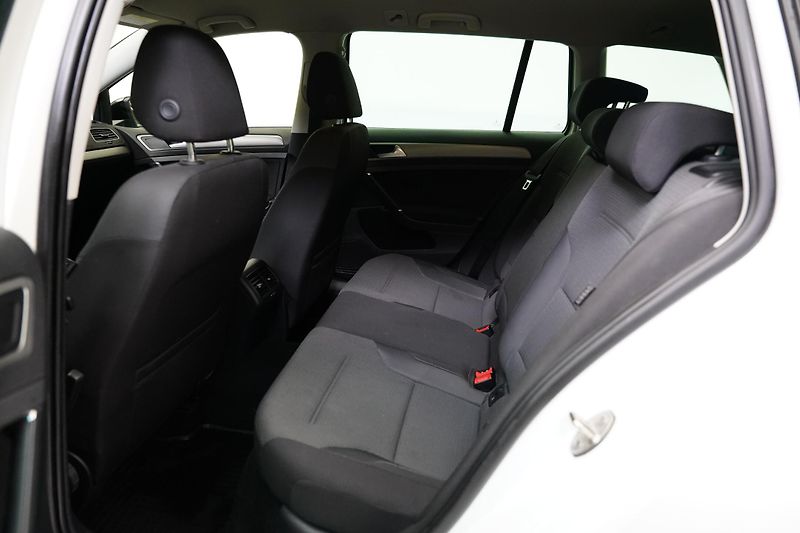 Volkswagen Golf - fotka 28 z 29