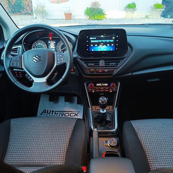 Suzuki S-Cross 1.4/95kW,4x4,COMFORT, 52.000KM - fotka 21 z 41