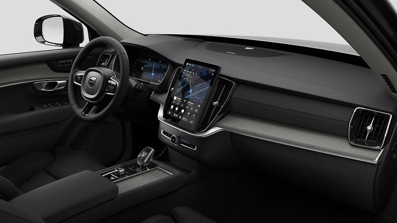 Volvo XC90 (2026) B5 AWD AUT DARK PLUS 7-míst - fotka 3 z 11