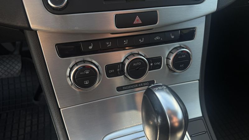 Volkswagen Passat Variant (2013) 2.0TDI 130KW DSG 4MOTION - fotka 21 z 30