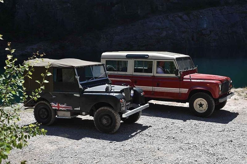 Prezentace vozu Land Rover Defender v lomu Velká Amerika