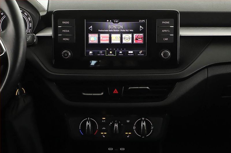 Škoda Fabia (2022) Ambition 1.0 TSI, Serv.kniha - fotka 9 z 18