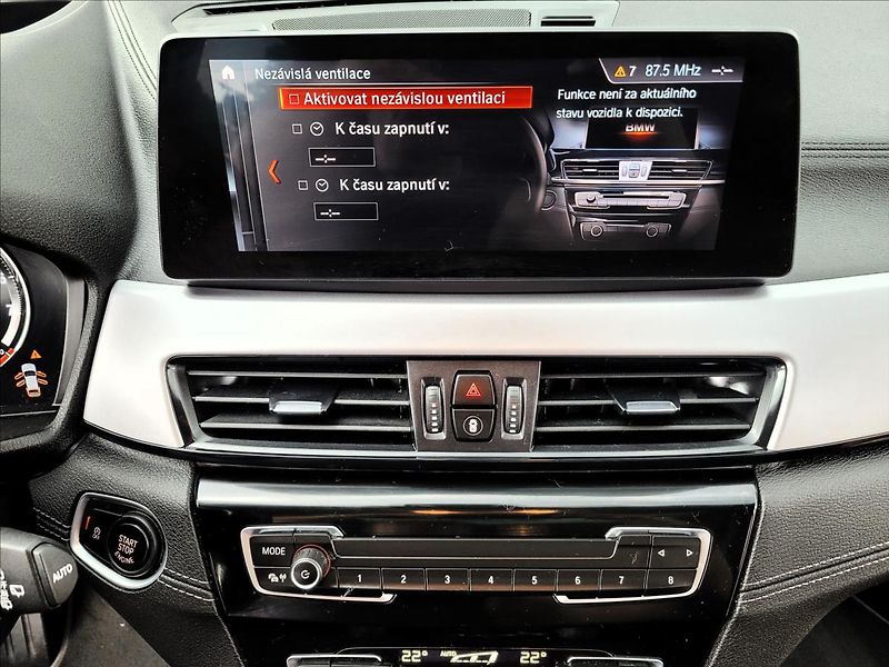 BMW X2 18i ,led,navi,kůže,výhřev - fotka 29 z 47