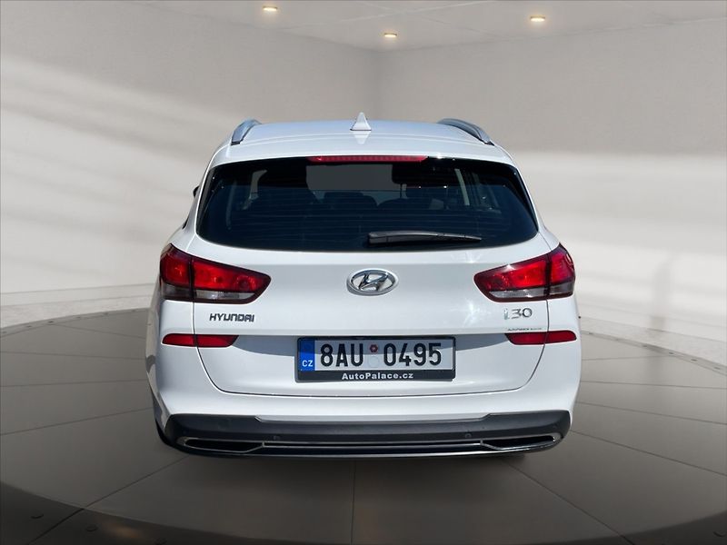 Hyundai i30 1,0 TGDI 120 Comfort - fotka 5 z 11
