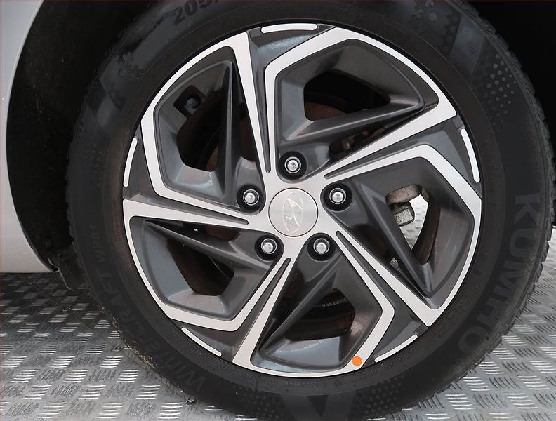 Hyundai i30 (2023) Smart 1.0 T-GDI - fotka 14 z 17