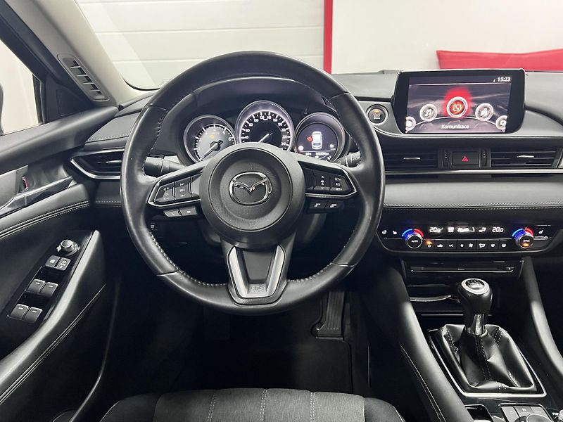 Mazda 6 2.0i Skyactiv-G 2019 - fotka 16 z 31