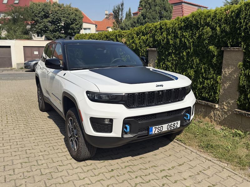Jeep Grand Cherokee TRAILHAWK 4XE, MAX VÝBAVA-TOP  - fotka 2 z 53