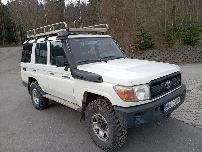 Toyota Ostatní (2009) HZJ 5 místná - fotka 20 z 31