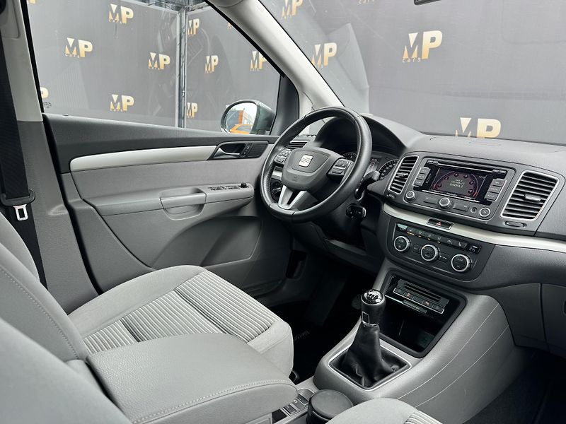 Seat Alhambra (2014) 2.0TDi MAN Style,7míst, tažné  - fotka 17 z 51
