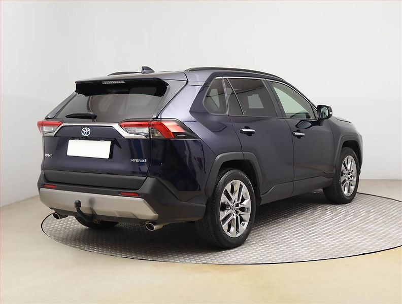 Toyota RAV4 (2023) 2.5 Hybrid - fotka 5 z 25