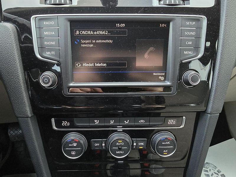 Volkswagen Golf 110kW DSG HIGHLINE -DPH - fotka 29 z 38