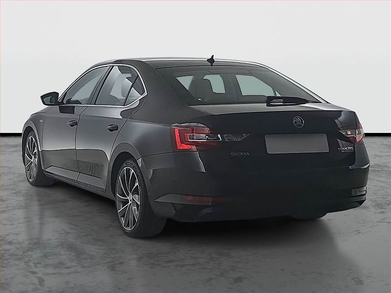 Škoda Superb (2015) Laurin&Klement 2.0 TDI - fotka 4 z 30