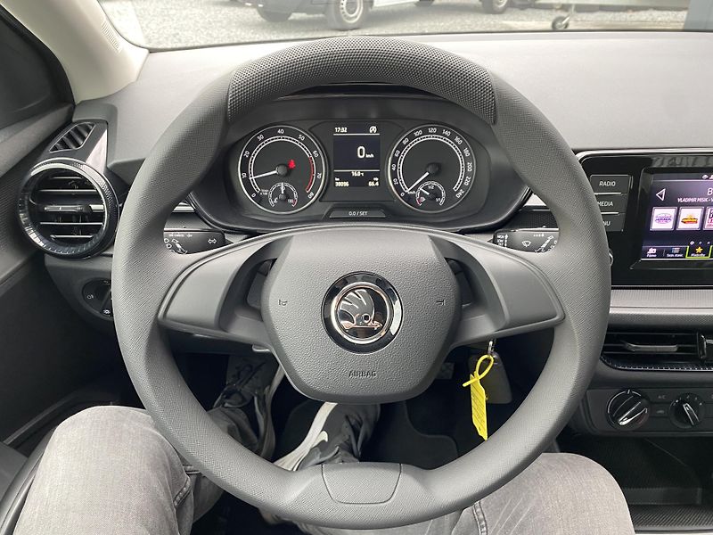 Škoda Fabia 1.0 MPI - 1xMAJ. - 38 000 KM - fotka 14 z 42