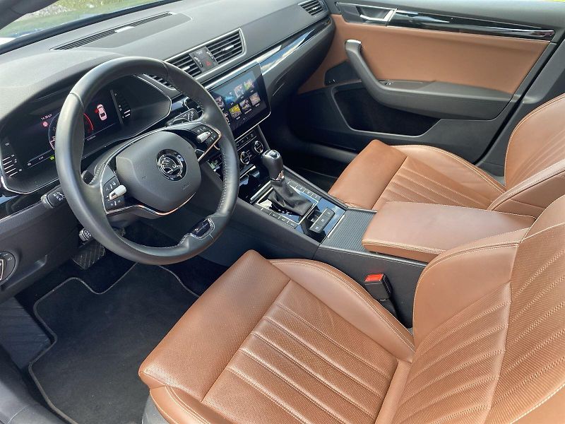 Škoda Superb (2022) 2.0 TSI 206kW 4x4 DSG L&K - fotka 8 z 41