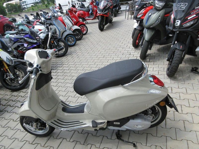 Vespa (2026) Primavera 125 e5+ - fotka 3 z 13