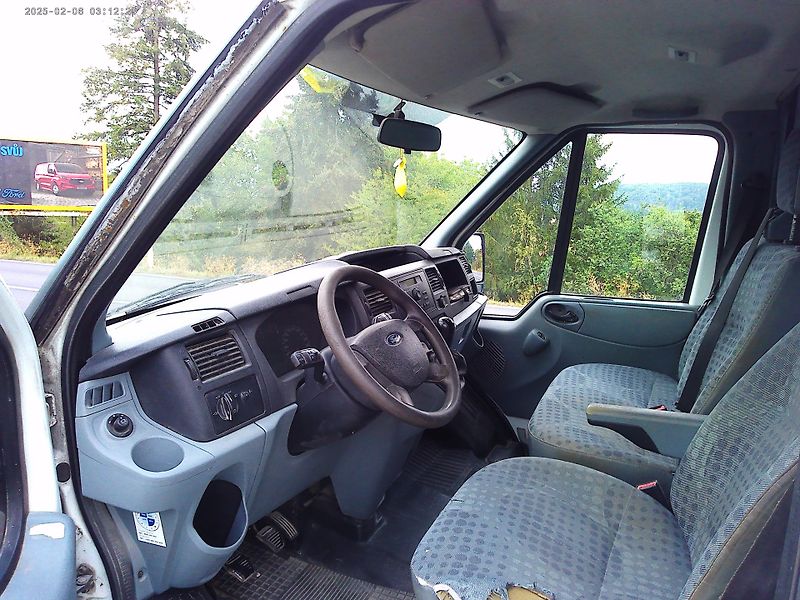Ford Transit 2.2TDCi, 81 kW, L3H2,  6 míst - fotka 9 z 26