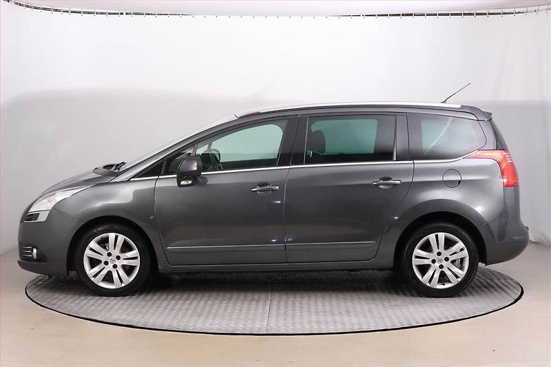Peugeot 5008 (2012) 2.0 BlueHDi, Tempomat - fotka 3 z 17