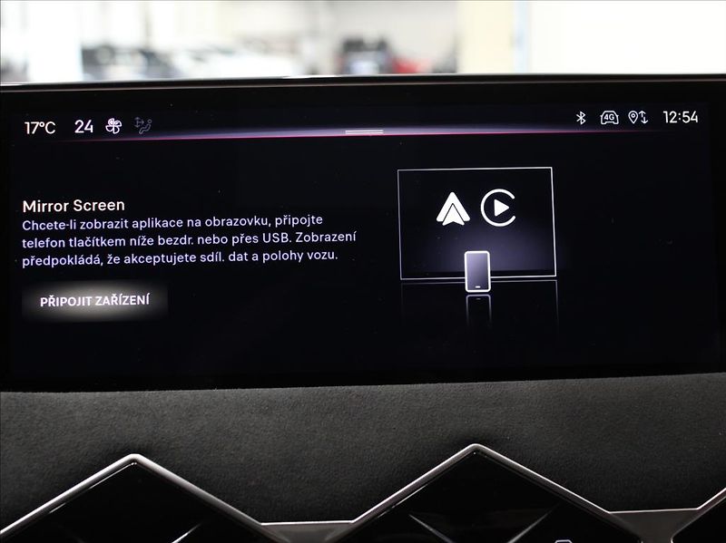 DS Automobiles DS3 Crossback 1,2 Hybrid 145k. Performace ČR - fotka 11 z 24