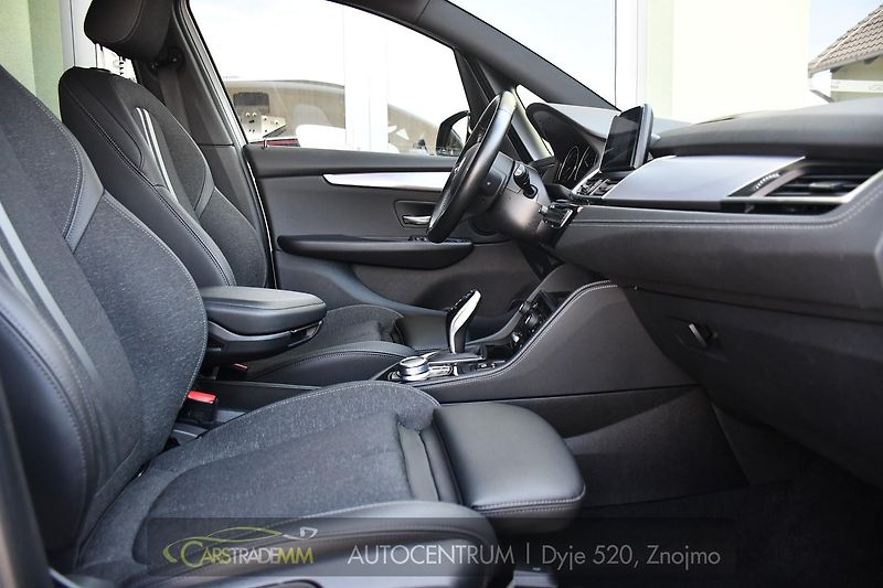 BMW Řada 2 216d GRAND TOURER M-SPORT 7MÍS - fotka 12 z 42