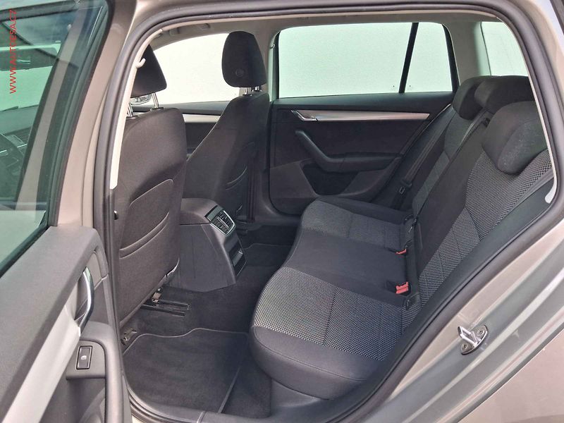 Škoda Octavia (2014) 2.0 TDi, Ambition, TZ - fotka 10 z 14