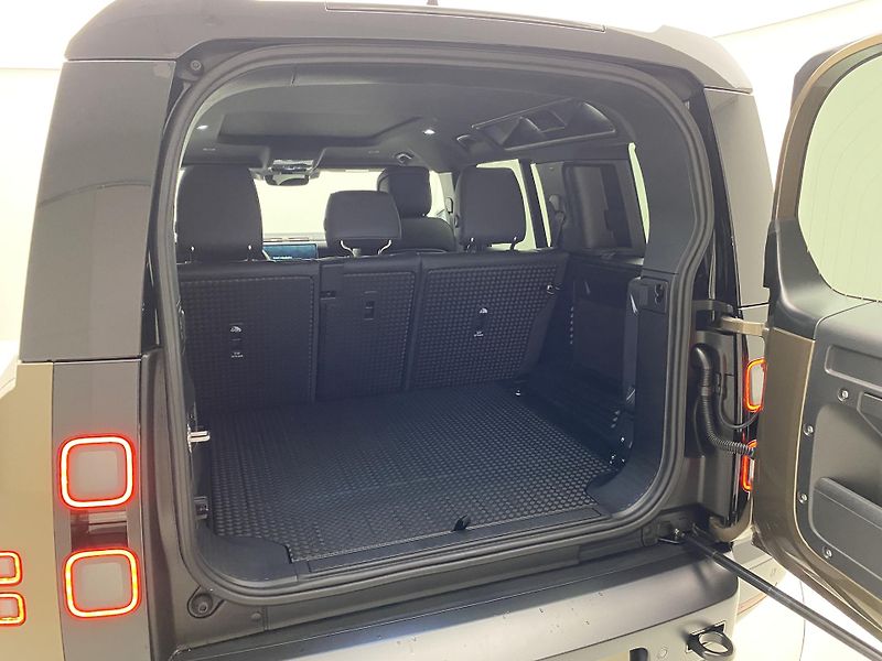 Land Rover Defender (2026) 110 D350 X-DYNAMIC HSE AWD AUT - fotka 5 z 56