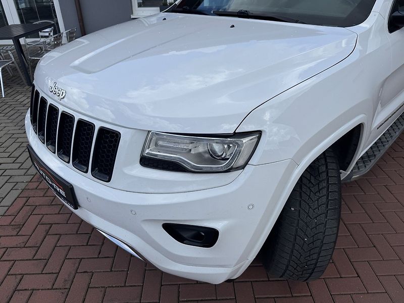 Jeep Grand Cherokee (2014) 3.0CRD Navi Kůže Vzduch Pano - fotka 36 z 50