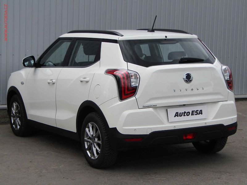SsangYong Tivoli (2022) 1.5 T-GDi, ČR, AC, výhřev sed - fotka 6 z 22