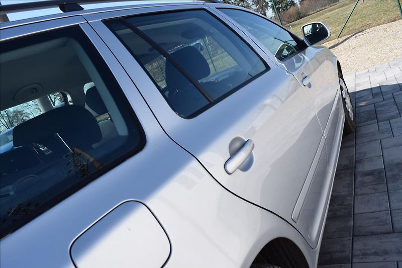 Škoda Octavia 1,9 TDI 77KW 2X KOLA PO SERVIS - fotka 10 z 49