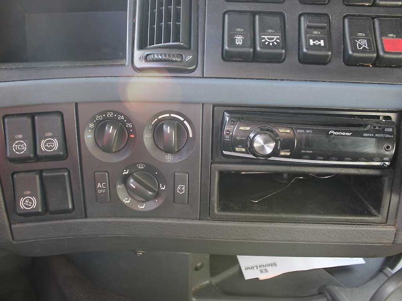 Volvo FH 42 T, LOWDECK, NEZÁVISLÁ KLIMA - fotka 10 z 18