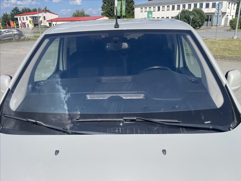 Citroën SpaceTourer 2,0 HDi 110kw Tažné 9mist CZau - fotka 27 z 33